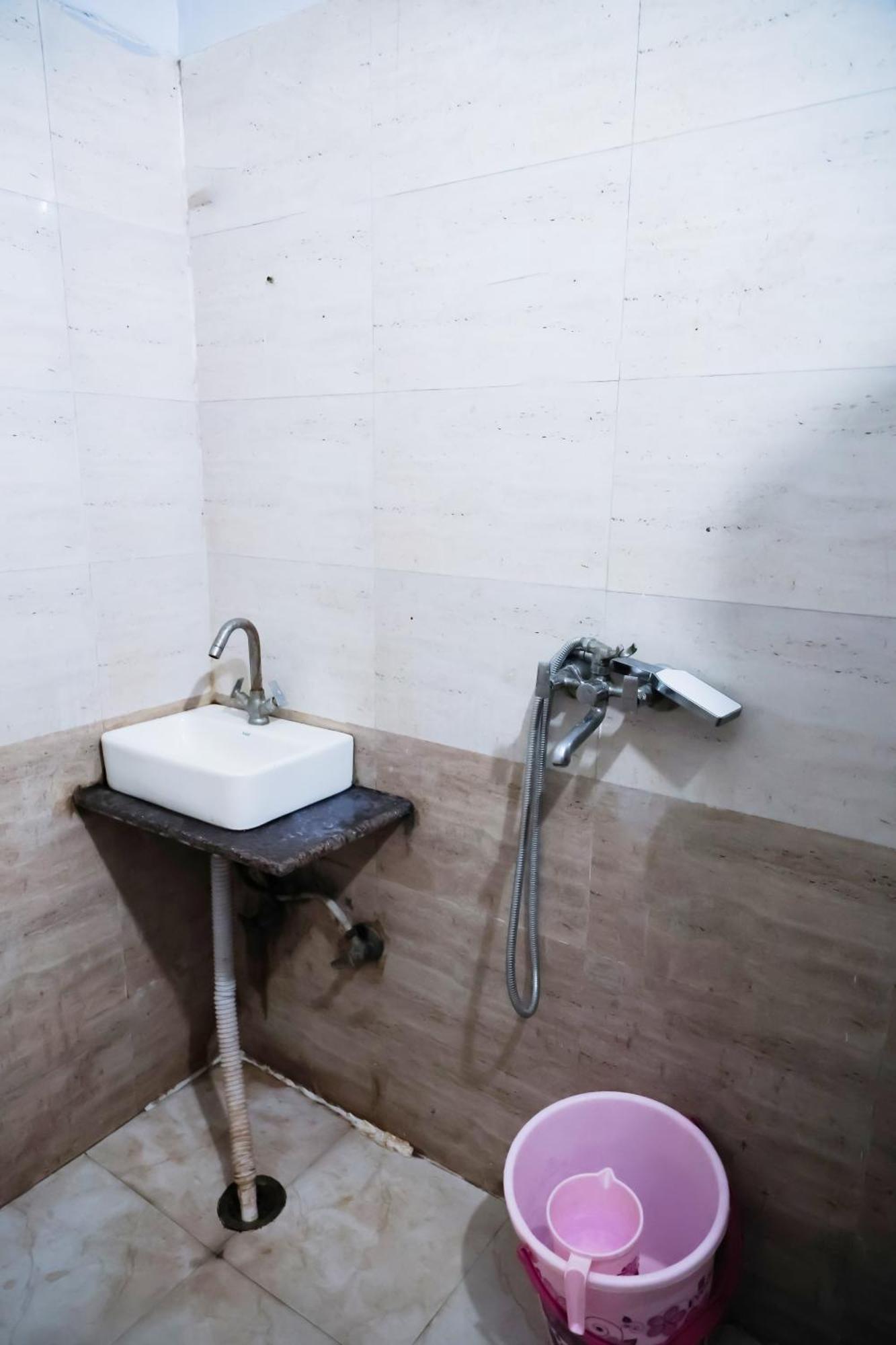 Mannat Stay Hotel - Laxmi Nagar 뉴델리 외부 사진