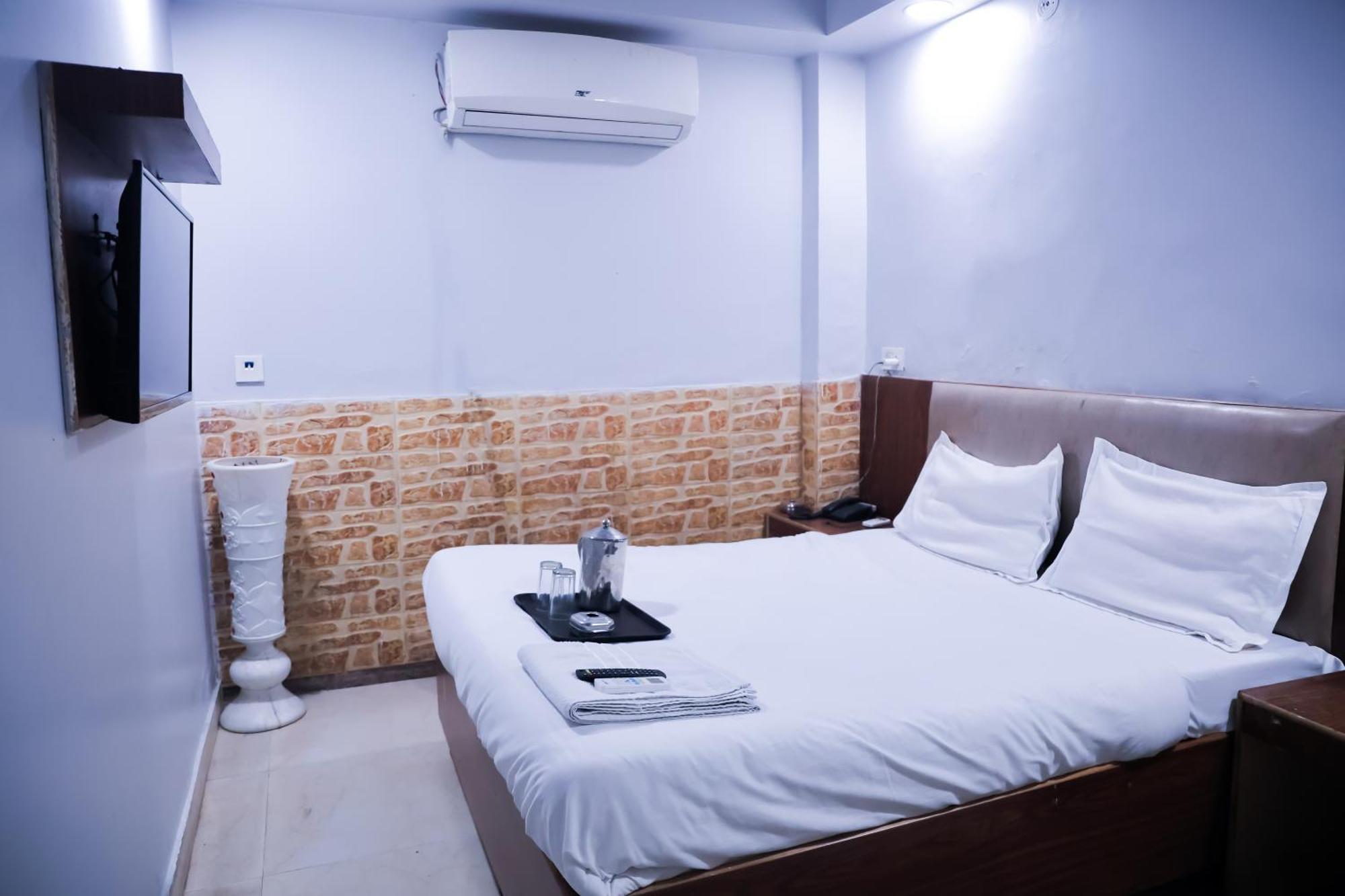Mannat Stay Hotel - Laxmi Nagar 뉴델리 외부 사진